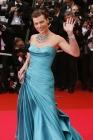 Au festival de Cannes, Milla Jovovich ressemblait à une princesse