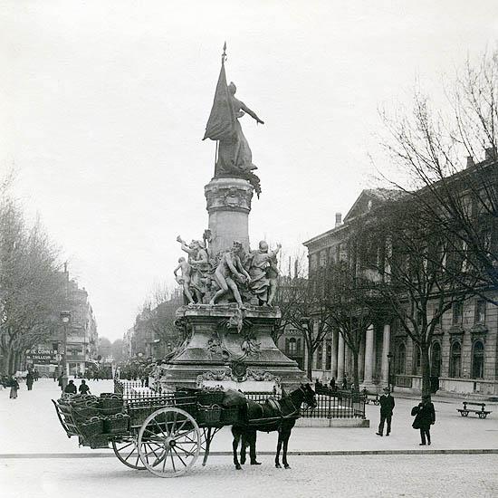 Cent ans après place de l'Horloge 8 / A century later at Horloge square