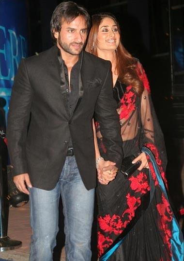 Saif Ali Khan et Kareena Kapoor s'embrassent