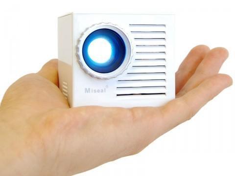 Mini cube vidéoprojecteur Miseal de Sanko