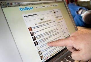 Information et critique sociales sur Twitter
