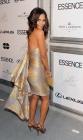Dans sa sublime robe, Halle Berry pose avec un glamour déconcertant