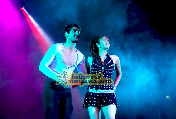 [PHOTOS] Prateik Babbar dances for good cause