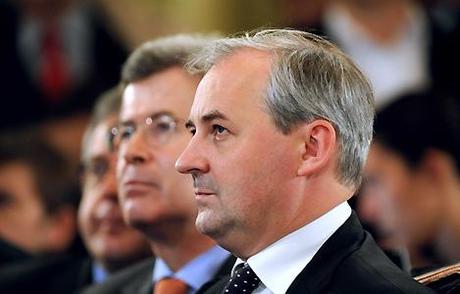 Affaire Pérol : un nouveau gros mensonge de Nicolas Sarkozy ! francois-perol-24-fev-2009.1235597772.jpg