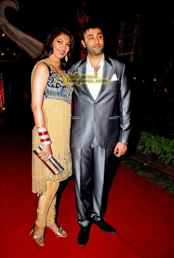 [PHOTOS] Aamir & Deepika at GR8 FLO Women Achievers Awards