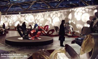Ron Arad réinvente les courbes au Centre Georges Pompidou à Paris