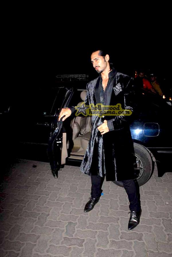 [PHOTOS] Shahrukh Khan et Salman Khan réunis pour le mariage