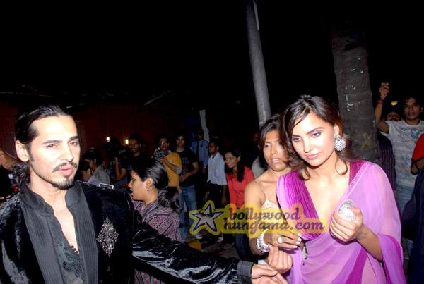 [PHOTOS] Shahrukh Khan et Salman Khan réunis pour le mariage