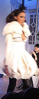 était défilé Fatima Lopes