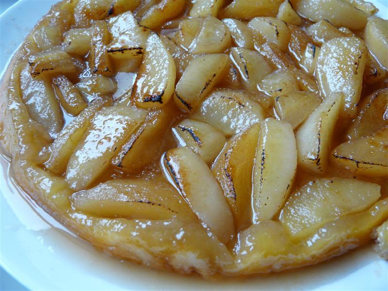 Tatin pommes poires , caramel au beurre et a la fleur de sel de noirmoutier