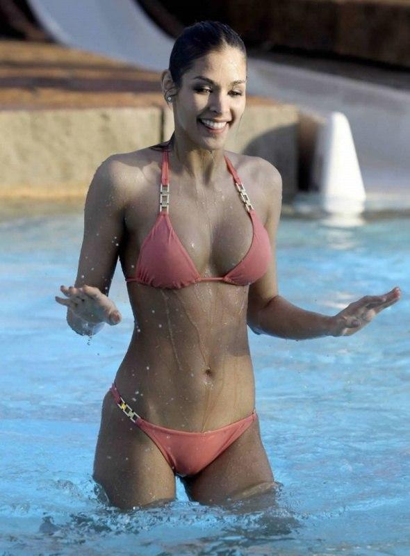 Dayana Mendoza en bikini