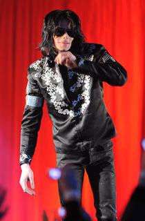 Michael Jackson: 50 concerts Complets pour le Roi de la pop
