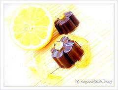 Chocolats de Pâques 2, Lemon Curd, ganache choco-vanille (vegan)