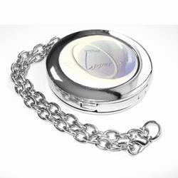 Accroche sac avec chaîne...