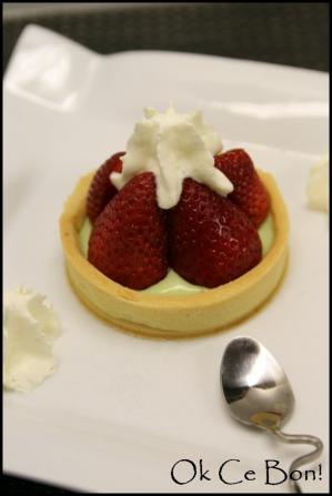 Tartelettes aux fraises et crème pâtissière pistache