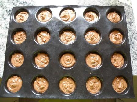 Cupcackes au chocolat & à l'orange, glaçage