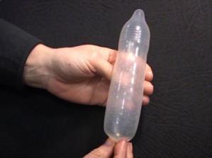 La vraie déclaration de Benoît XVI sur la distribution de préservatifs