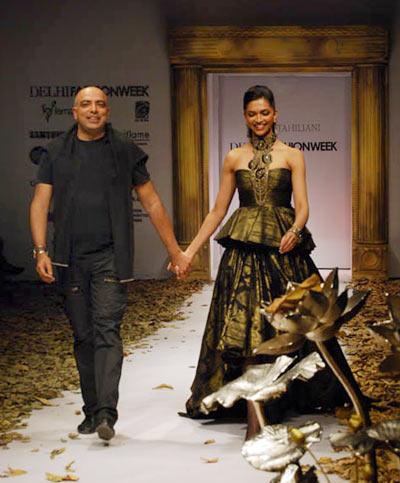 Deepika Padukone @Delhi Fashion Week 2009