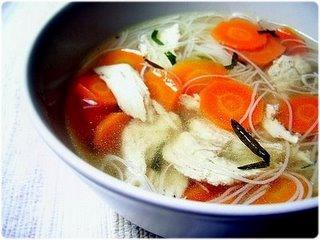 Soupe poulet-vermicelle