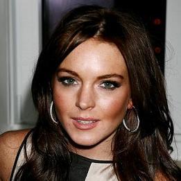 Lindsay Lohan s'habille pour une marque italienne