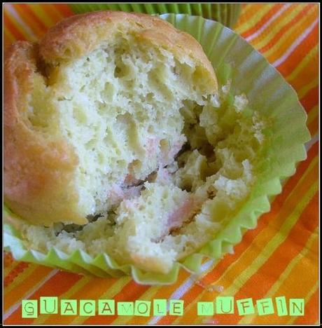 Guacamole muffins au saumon fumé Guacamole muffins au saumon fumé