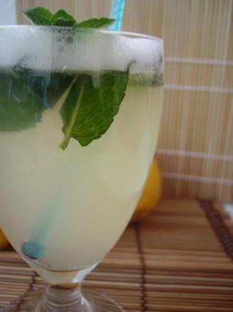 CITRONNADE en attendant l'été!