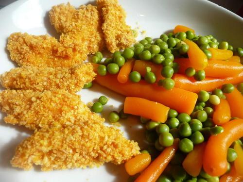 Les nuggets de poulet aux cornflakes, faits par les kids...