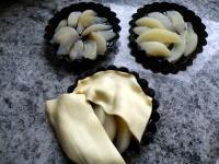 Petites tatins de poire et glace à la vanille 