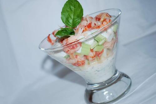 Verrines d'écrevisses aux pommes et céleri, sauce yaourt