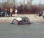 vidéo 4x4 toyota amphibie