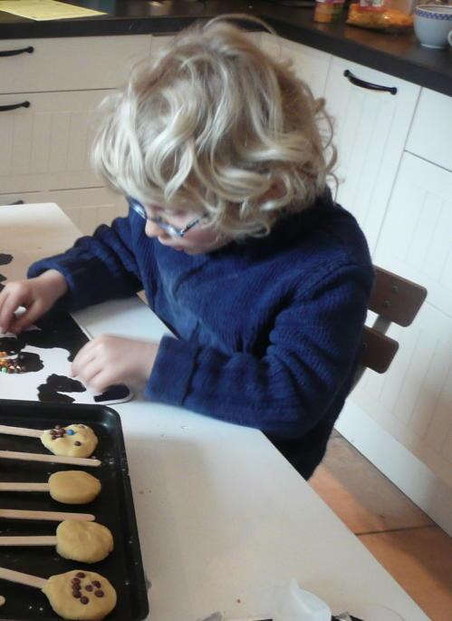 Des biscuits, ou des sucettes, ou alors les 2 ! et sans oeufs