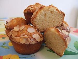 Muffinanciers à la crème de calisson DSCF7102