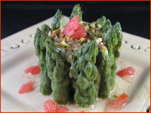 Couronne d'asperges mousse d'avocats au thon épices douces