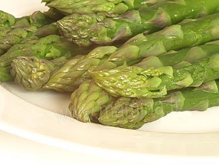 Asperges vertes en toute simplicite