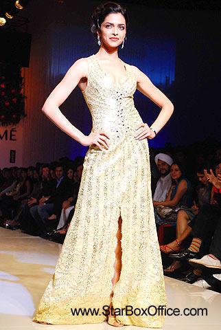 Deepika Padukone in a classic Carolina Herrera gown