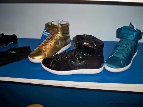 Adidas modèles turquoise noire.jpg