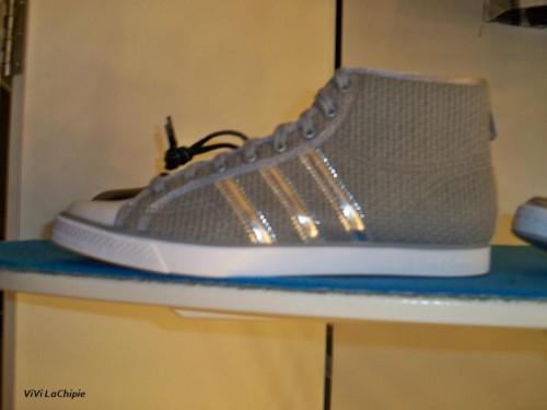 adidas modèle tissus gris.jpg