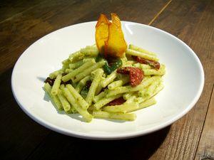Macaronis pesto