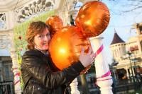 Lancement de La Fête Magique de Mickey avec des célébrités à Disneyland Paris karin-viard-la-fete-magique-de-mickey