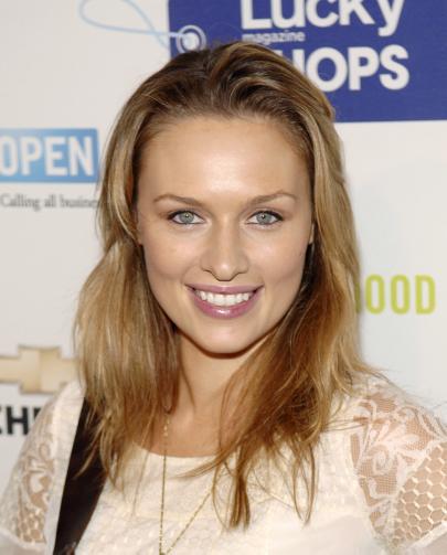 Michaela McManus, une bombe que l’on retrouve dans plusieurs séries