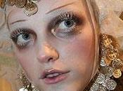 Beauté défilés Backstage John Galliano