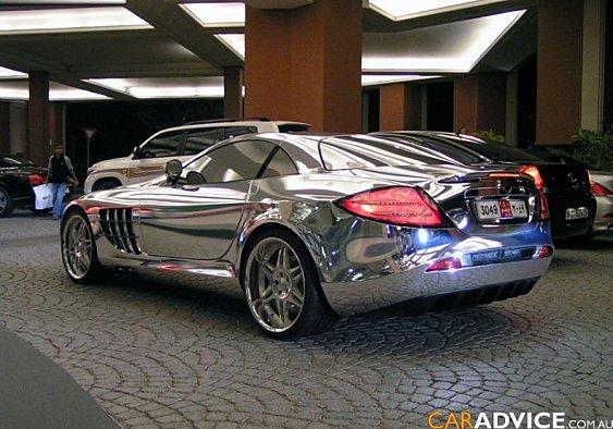 Dubaï : Une Mercedes SLR entièrement chromée