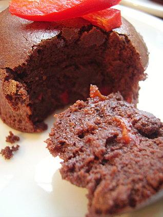 Fondant chocolat et poivrons rouges caramÉlisÉs