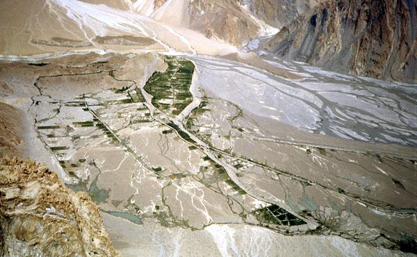 pakistan-vallee-de-gulmit-depuis-sommet-3475m.1239293451.jpg