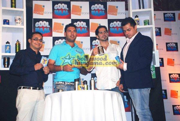 Yuvraj Singh présente ses produits