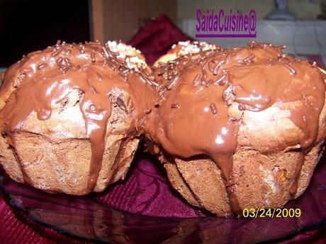 Muffin's tout chocolat et nature aux pépites de .... choco!!