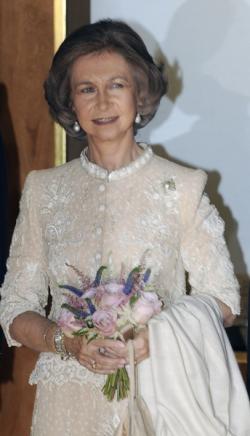 S.M.R. la Reine Sofia d'Espagne passe la soirée avec des romantiques