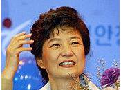 Park Geun-hye femme politique
