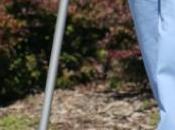 femme combat cambrioleur