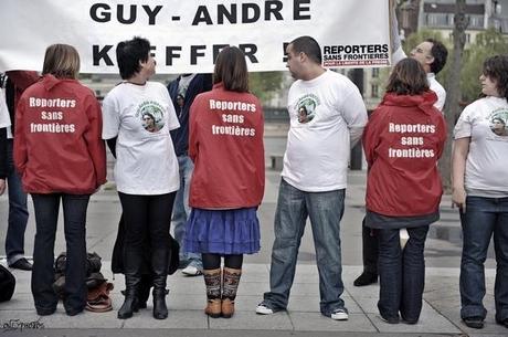 Rassemblement pour rompre le silence sur le sort de Guy-André Kieffer